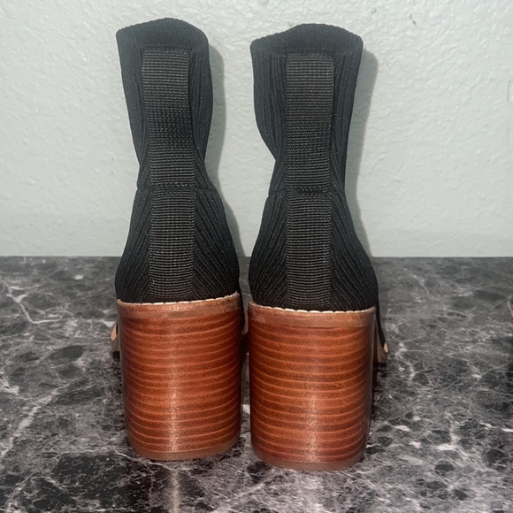 NWOT Steven New York by Steve Madden Nichol Knit Bootie Size 4 - Picture 8 of 12